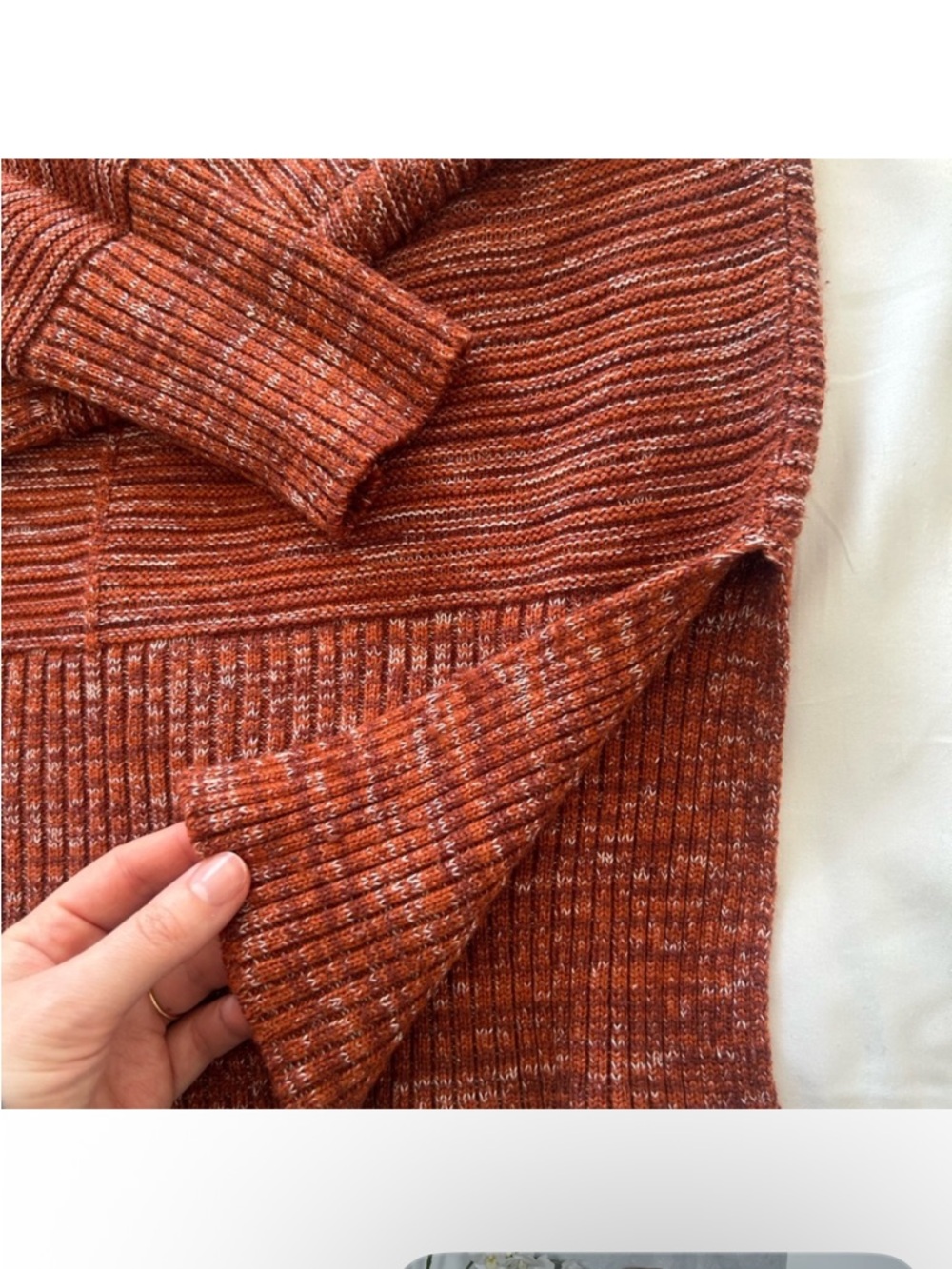 Dynamite Rust Ribbed Mock Neck Sweater - Picture 5 of 7